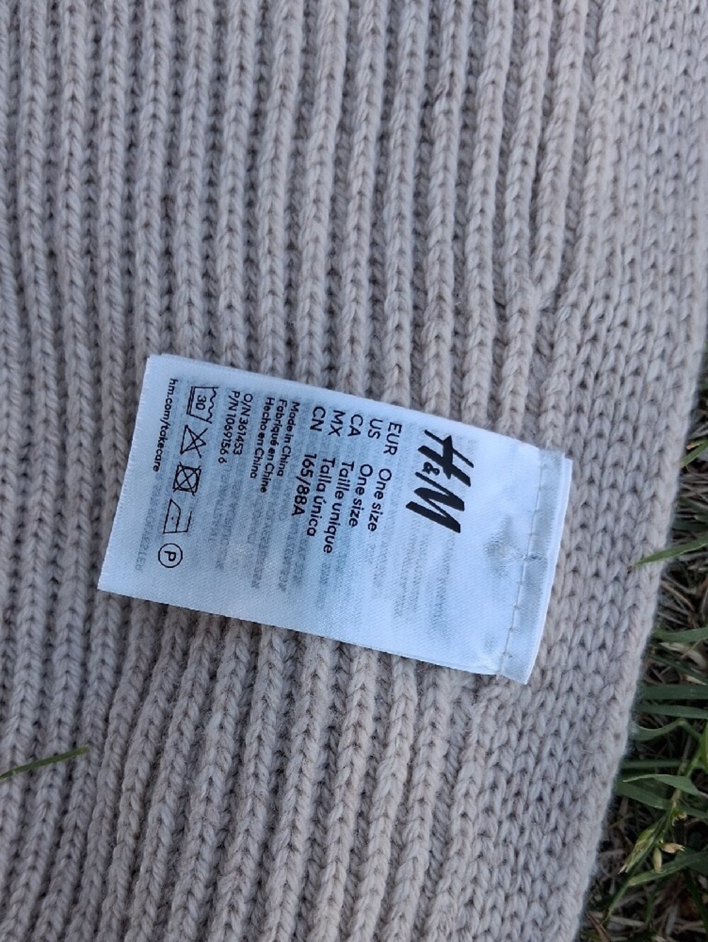H&M Cream Ribbed Turtleneck Dickey - Picture 3 of 3